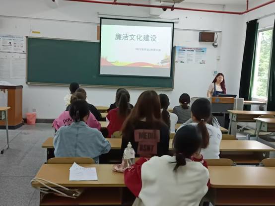 图示, 示意图 中度可信度描述已自动生成